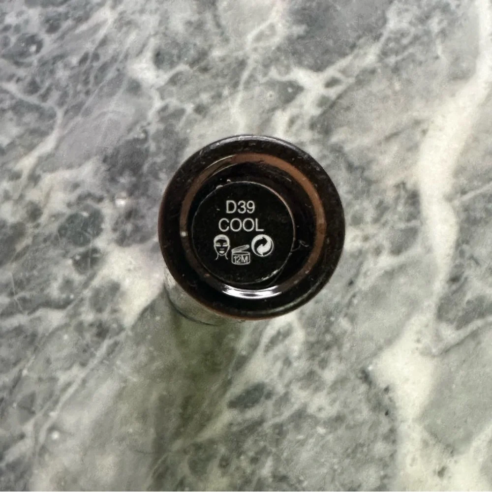 Kat Von D KVD Lock It Concealer D39‎ Cool